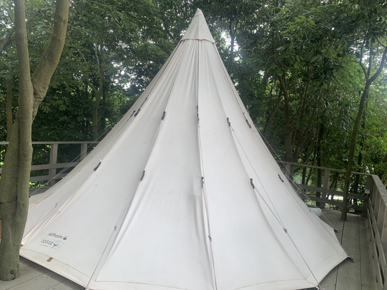 手ぶらキャンプ用のテント