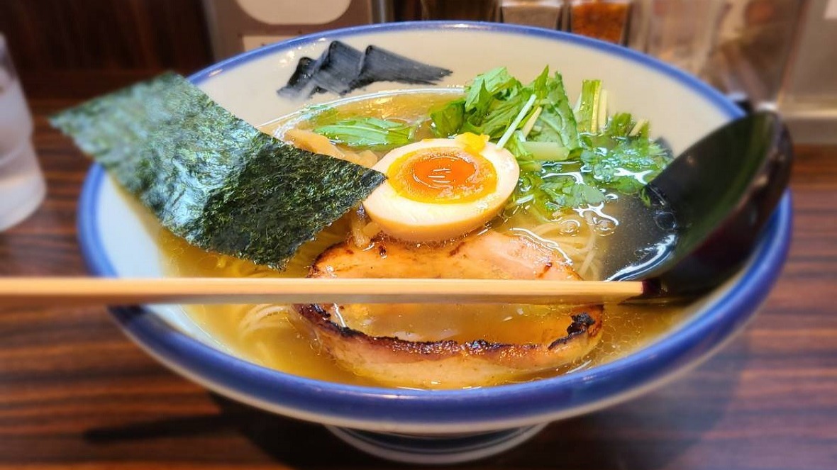 東京都港区六本木】中居正広さん御用達ラーメン屋、生田斗真さんとも