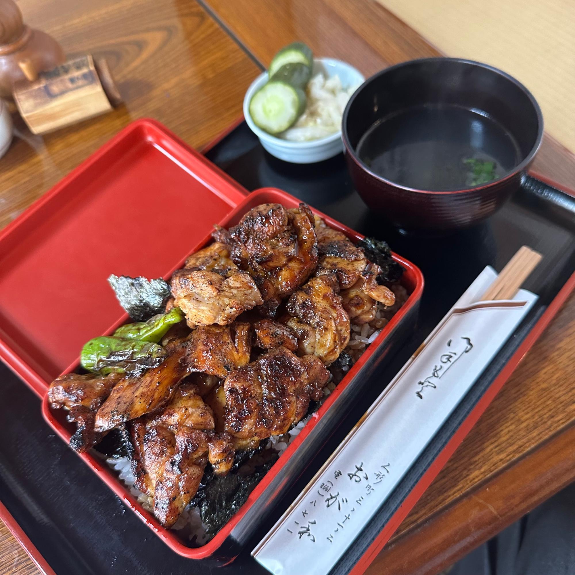 人形町】老舗焼鳥屋『おが和』の絶品やきとり重(のんある男子の 人形町】老舗焼鳥屋『おが和』の絶品やきとり重(のんある男子の