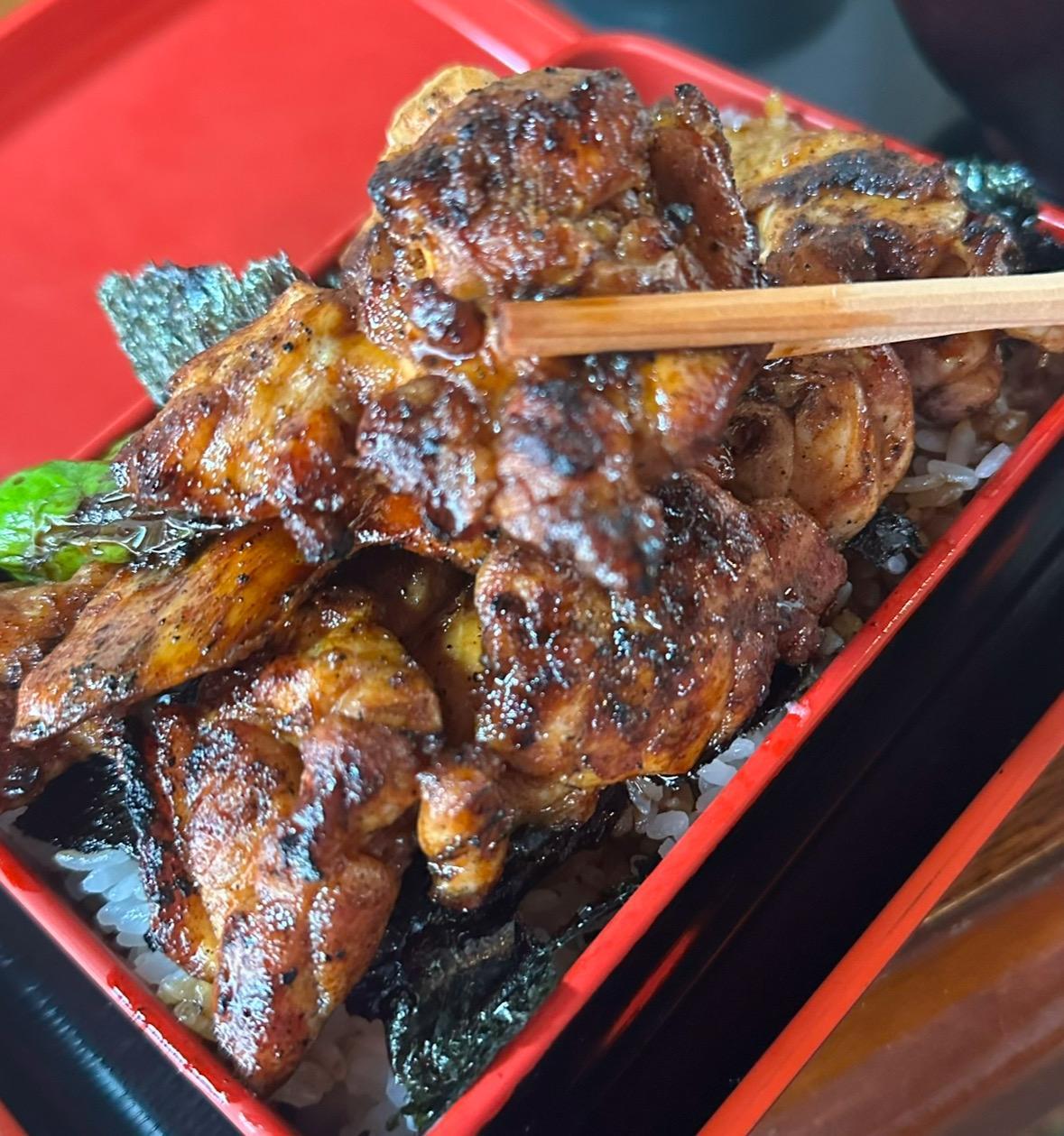 人形町】老舗焼鳥屋『おが和』の絶品やきとり重(のんある男子の 人形町】老舗焼鳥屋『おが和』の絶品やきとり重(のんある男子の