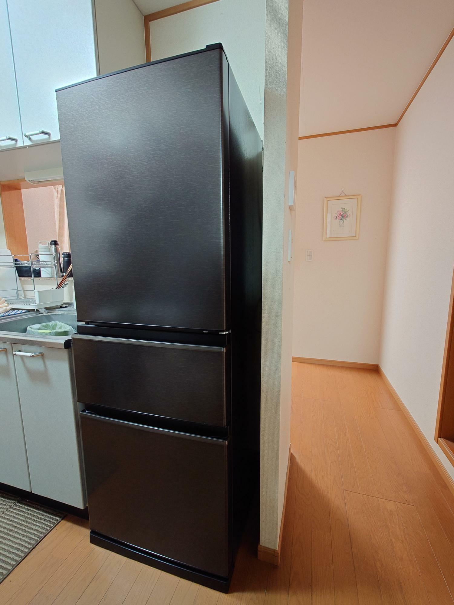 結婚後初めて買い換えた冷蔵庫は容量をぐっと抑えたコンパクトサイズ