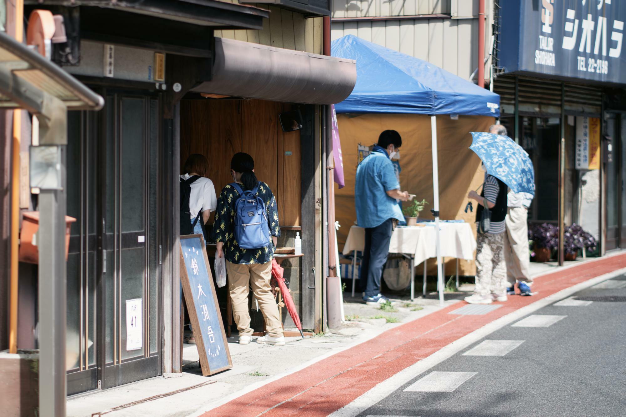 町内の空き家・空き店舗での出展（画像提供:木曽の手仕事市実行委員会）