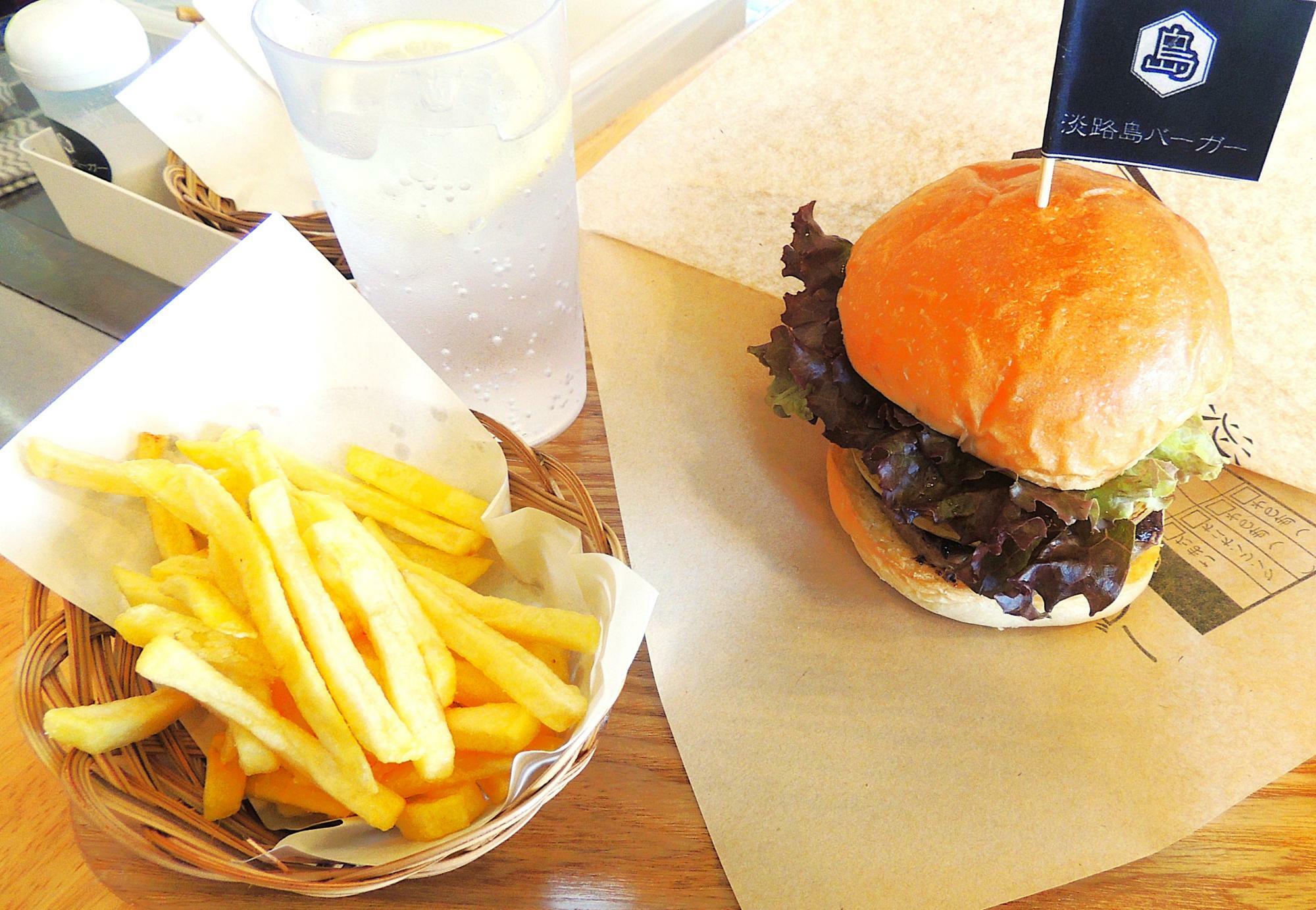 淡路島バーガーのフライドポテトセット（税込1,350円）