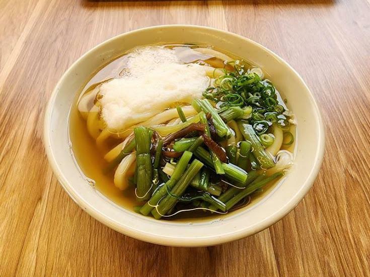 （店提供写真）「山菜とろろうどん」730円（税込）