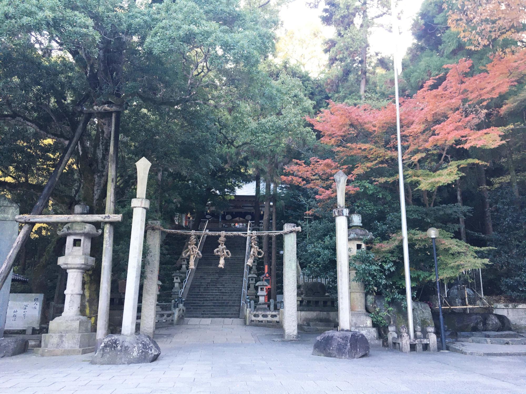 枚岡神社