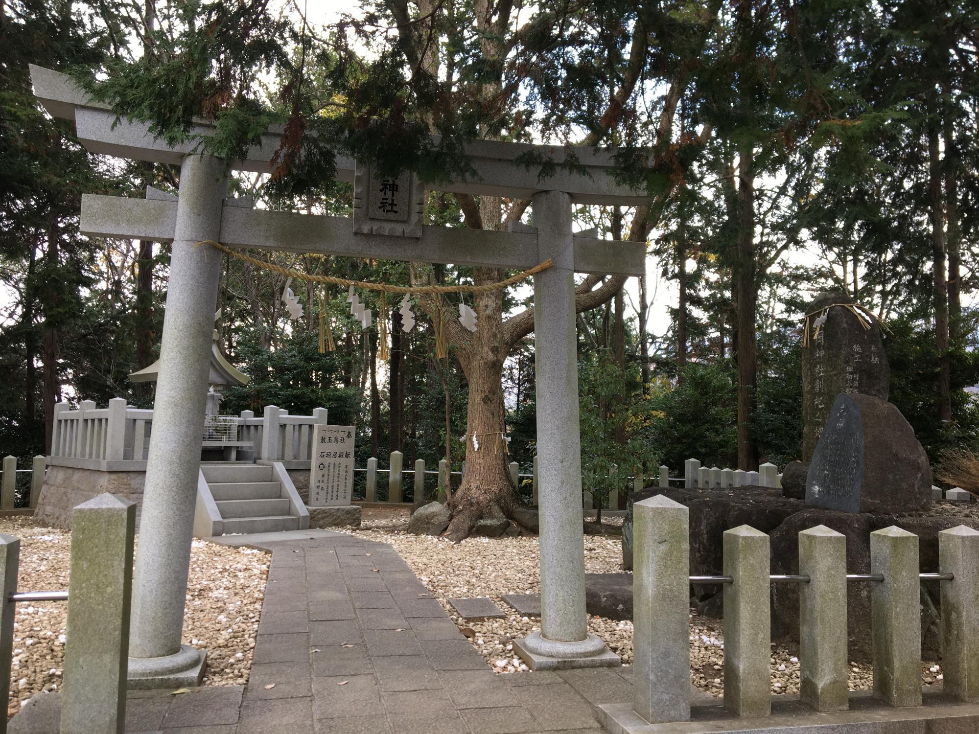 枚岡神社奥宮 神津嶽本宮