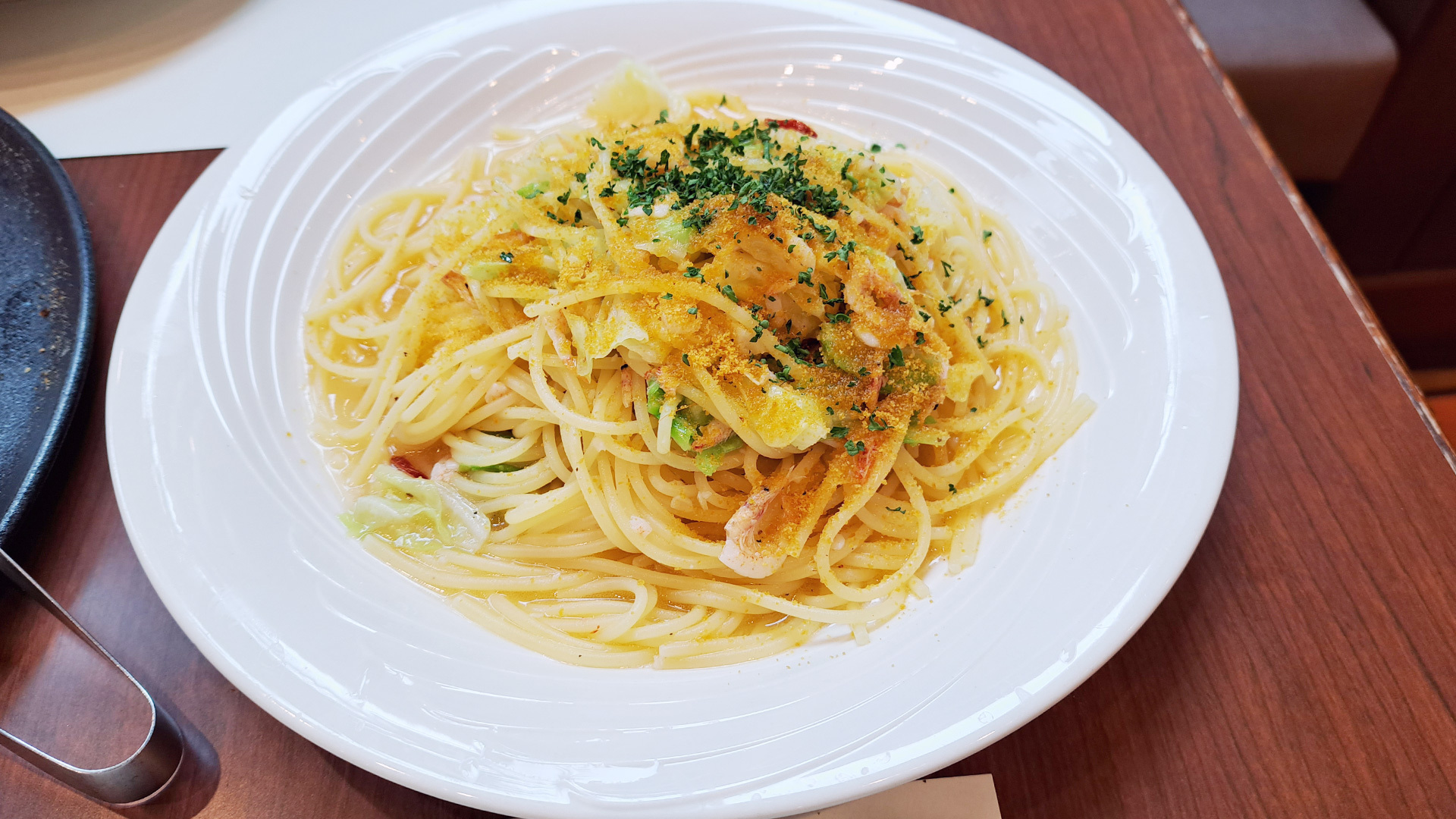 本日のパスタ「桜海老と春キャベツのパスタ」1430円