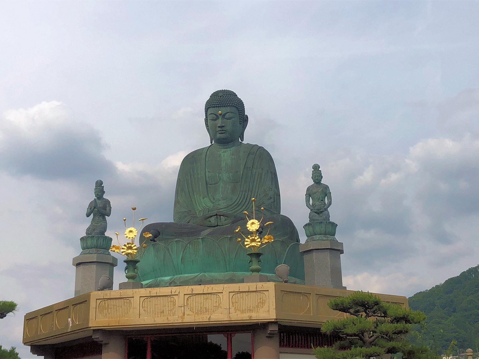 極楽寺の河内大仏