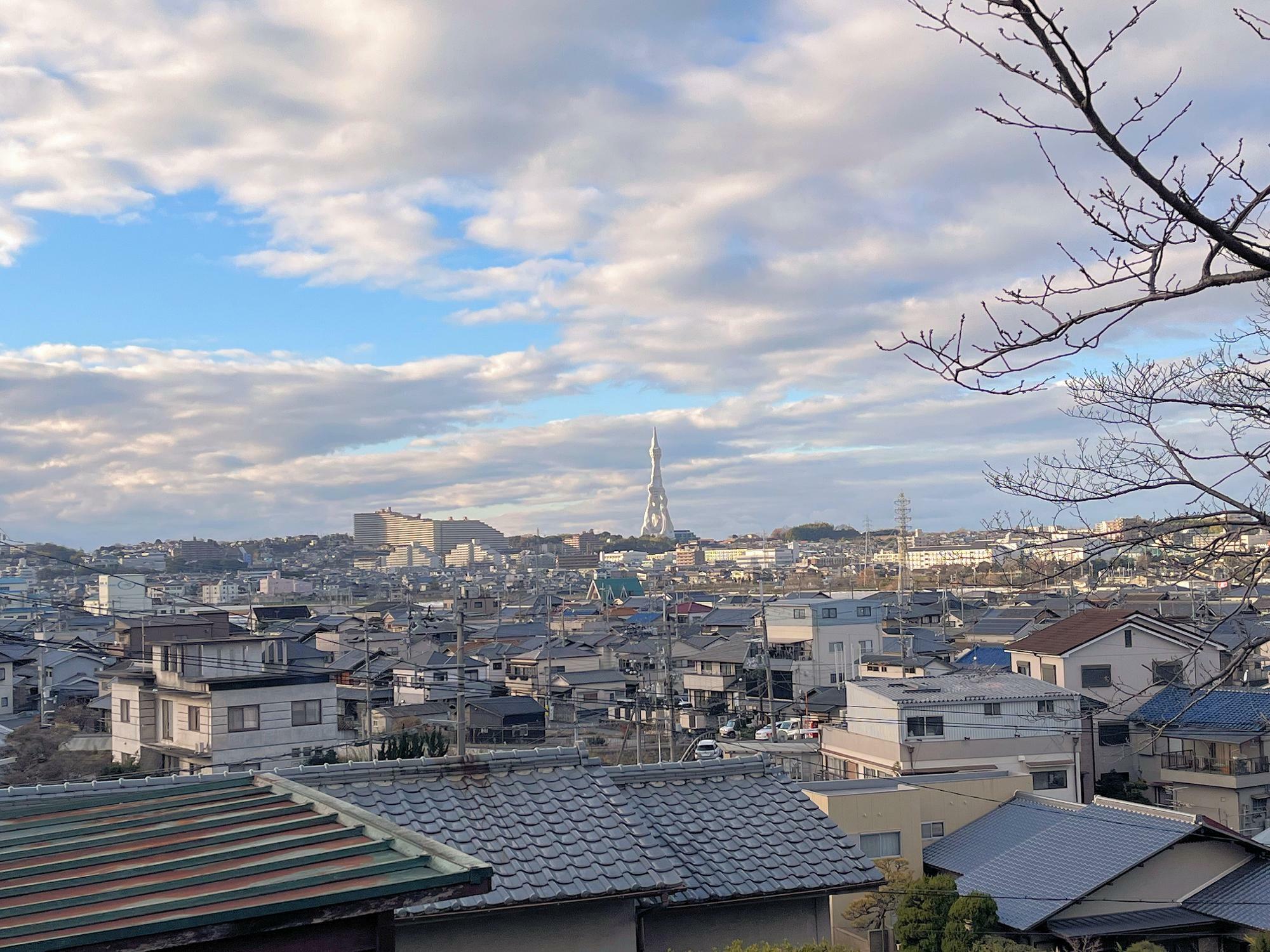 東板持地区から見た富田林市の風景