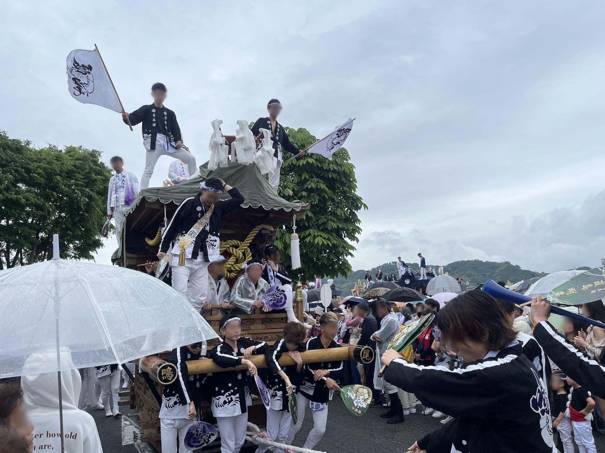 市制70周年パレードに参加した鳴尾の地車