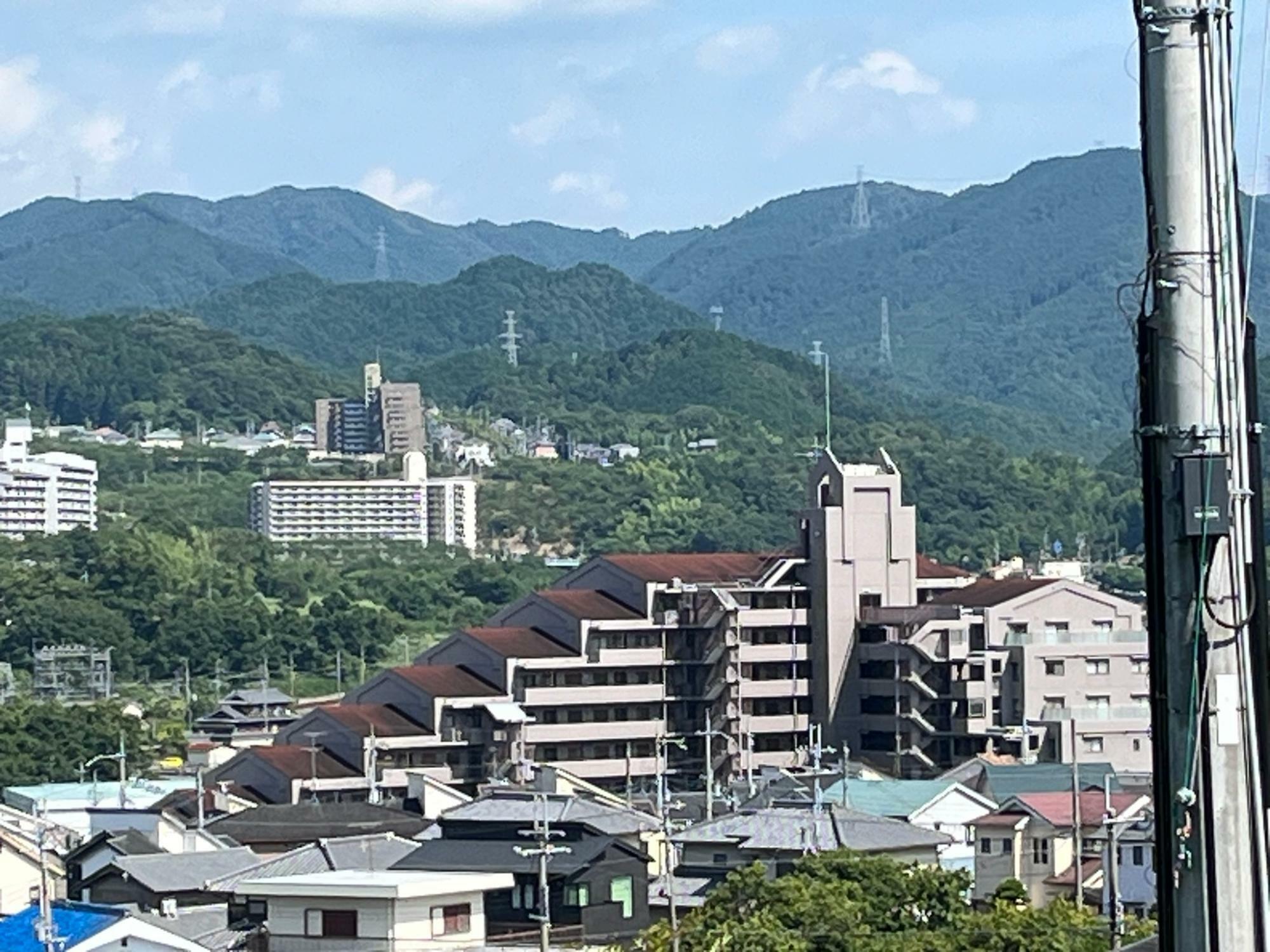 南花台から見える山々