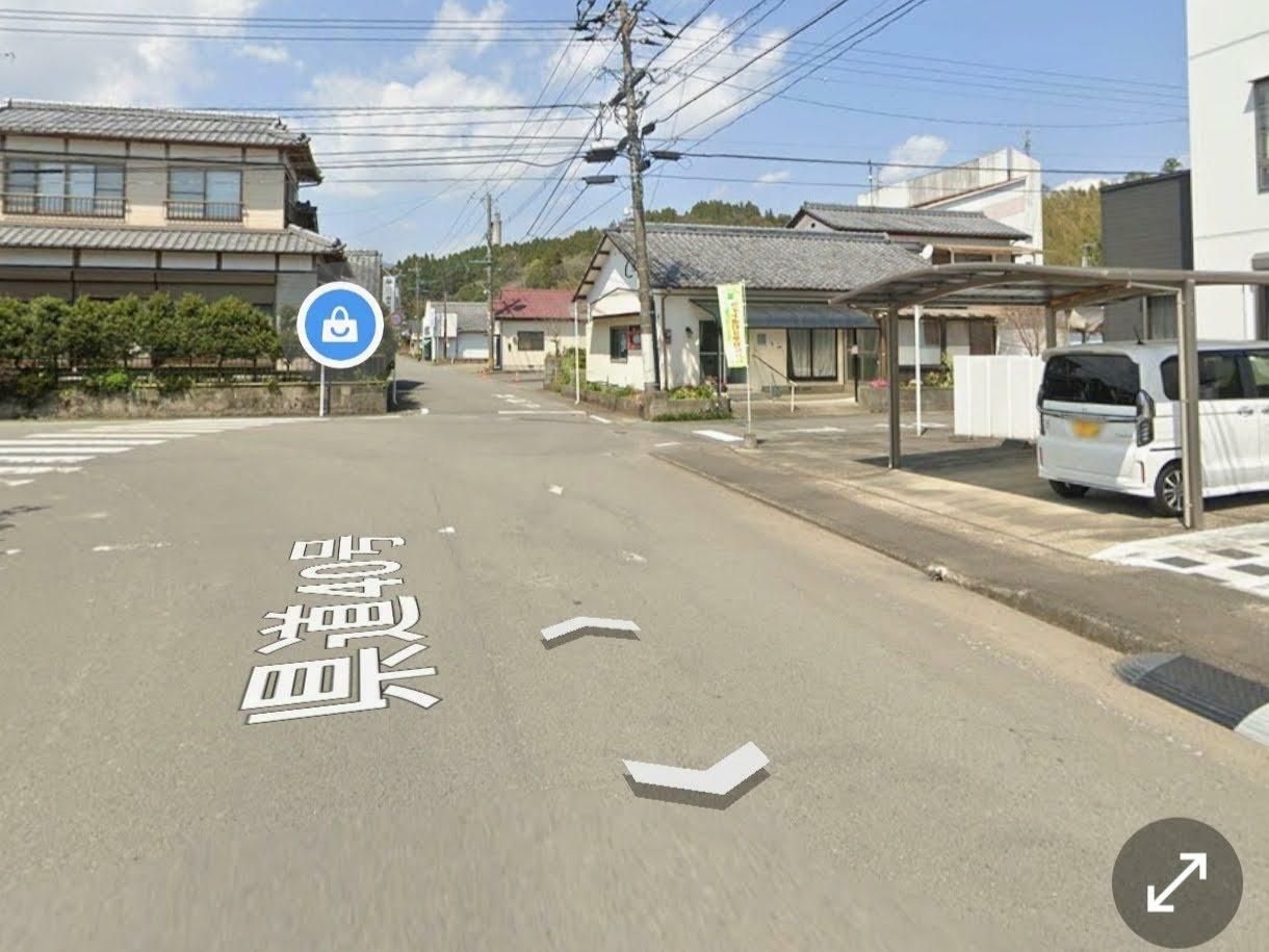 ここをまっすぐ進みます 引用画像：GoogleMap