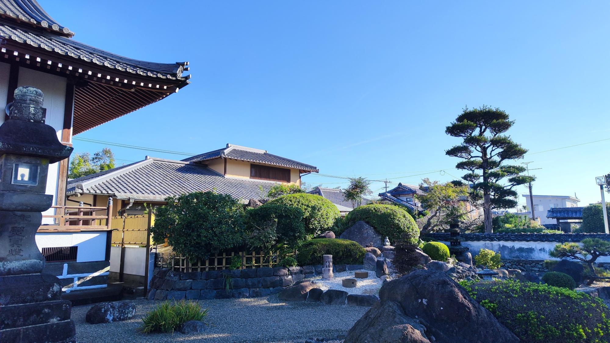 お寺の庭園というのは本当に美しいです