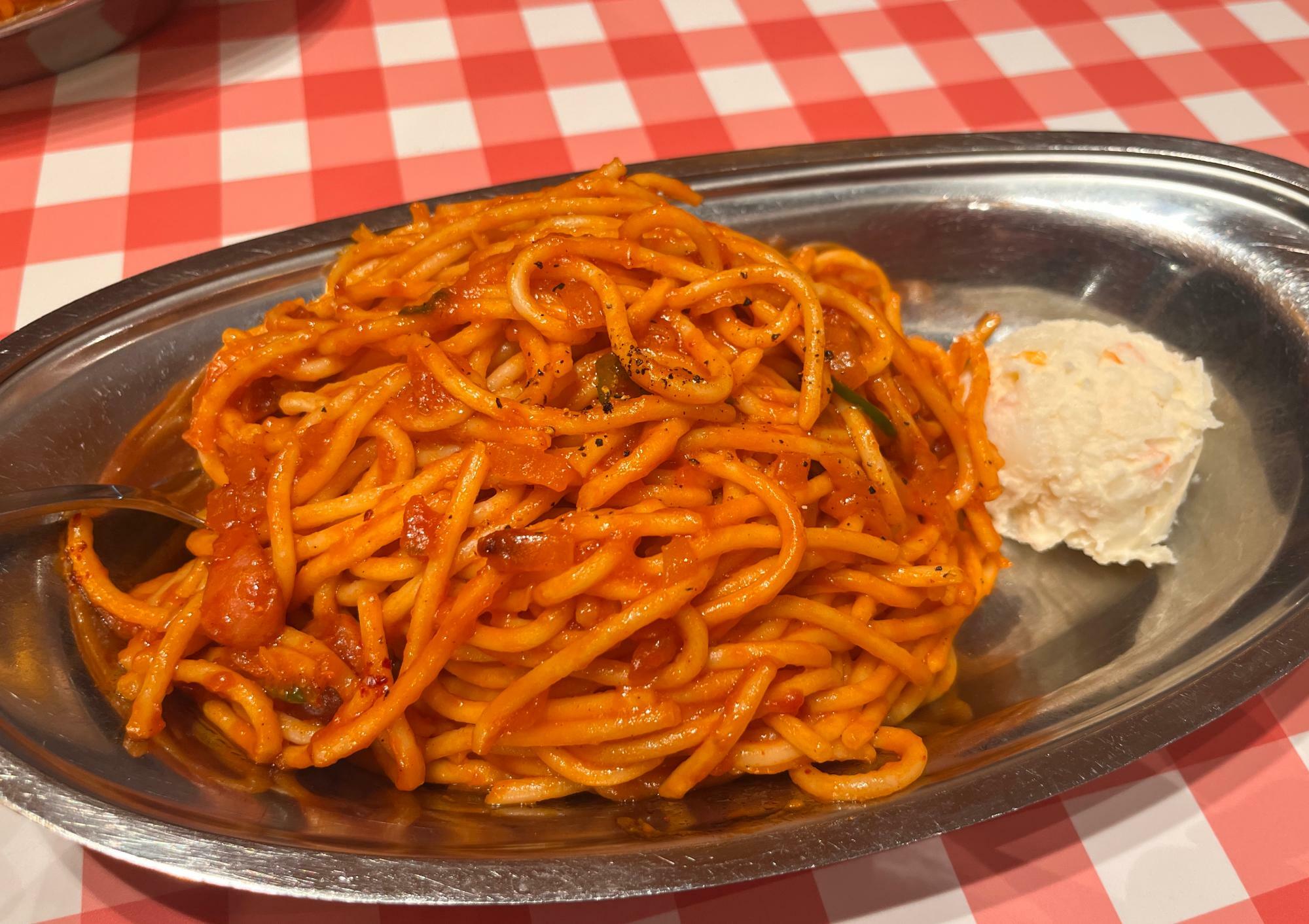 スパゲッティーのパンチョ ナポリタン+ポテトサラダ