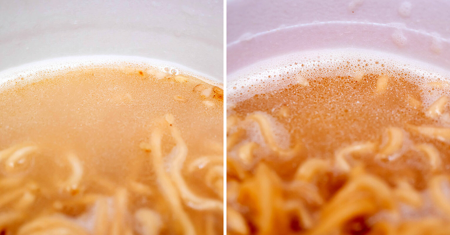 「ブタメンBIG」（左）と「ブタメン とんこつ味」（右）のスープの違い