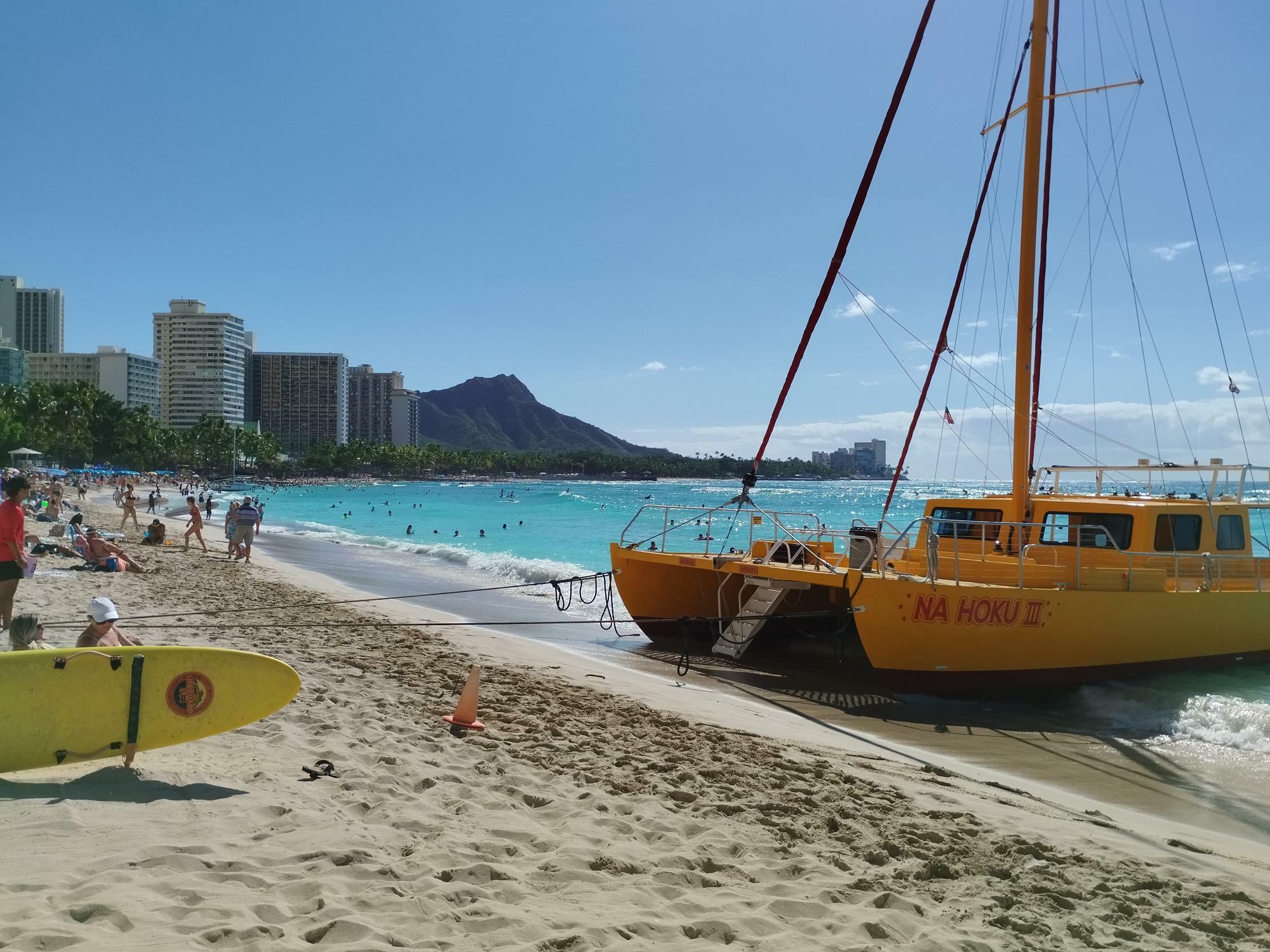 Hawaiiに来ますと、勿論、Waikiki beachも人気ですが、やはりダイヤモンドヘッドが見えますと気分が盛り上がりますよね！