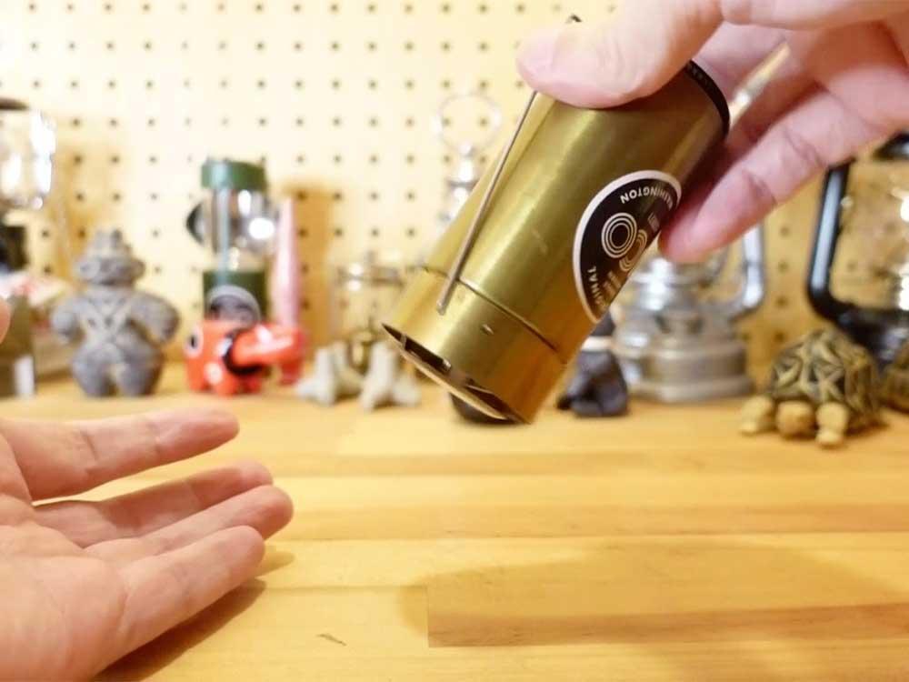 ソロキャンプ道具におすすめ 雪丘工房 オイルカートリッジ Twin