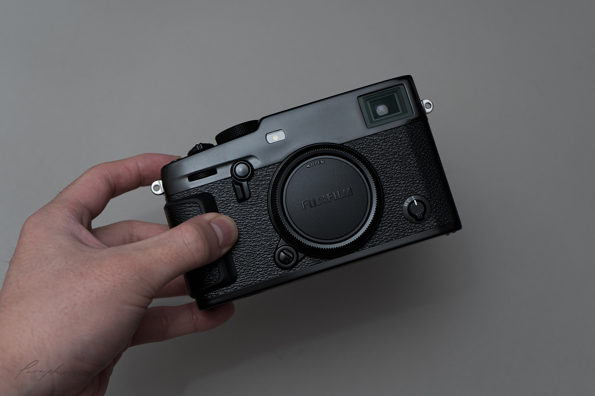 渋くてカッコいいマニアックなカメラFUJIFILM X-Pro3開封