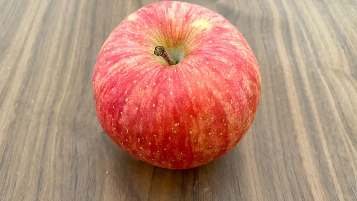 りんご」は買ったまま冷蔵庫に入れないで！野菜・果物が傷む原因に！元
