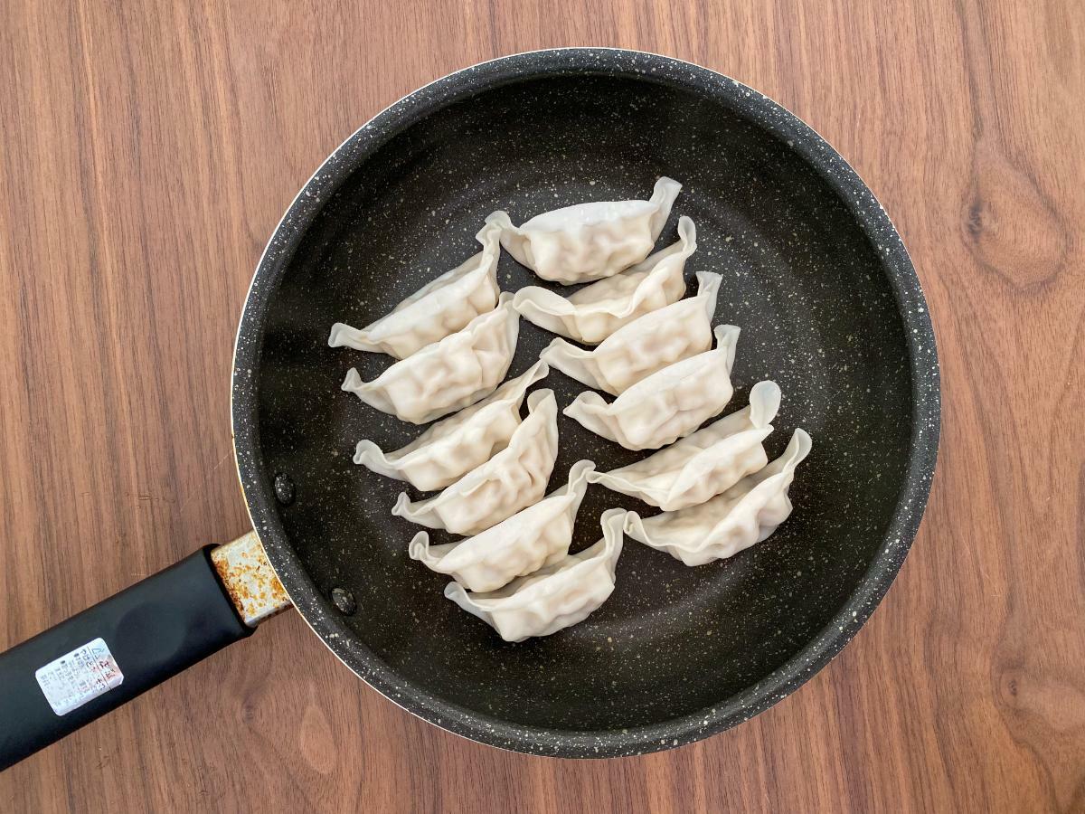 餃子を詰めすぎるとくっつく原因に！