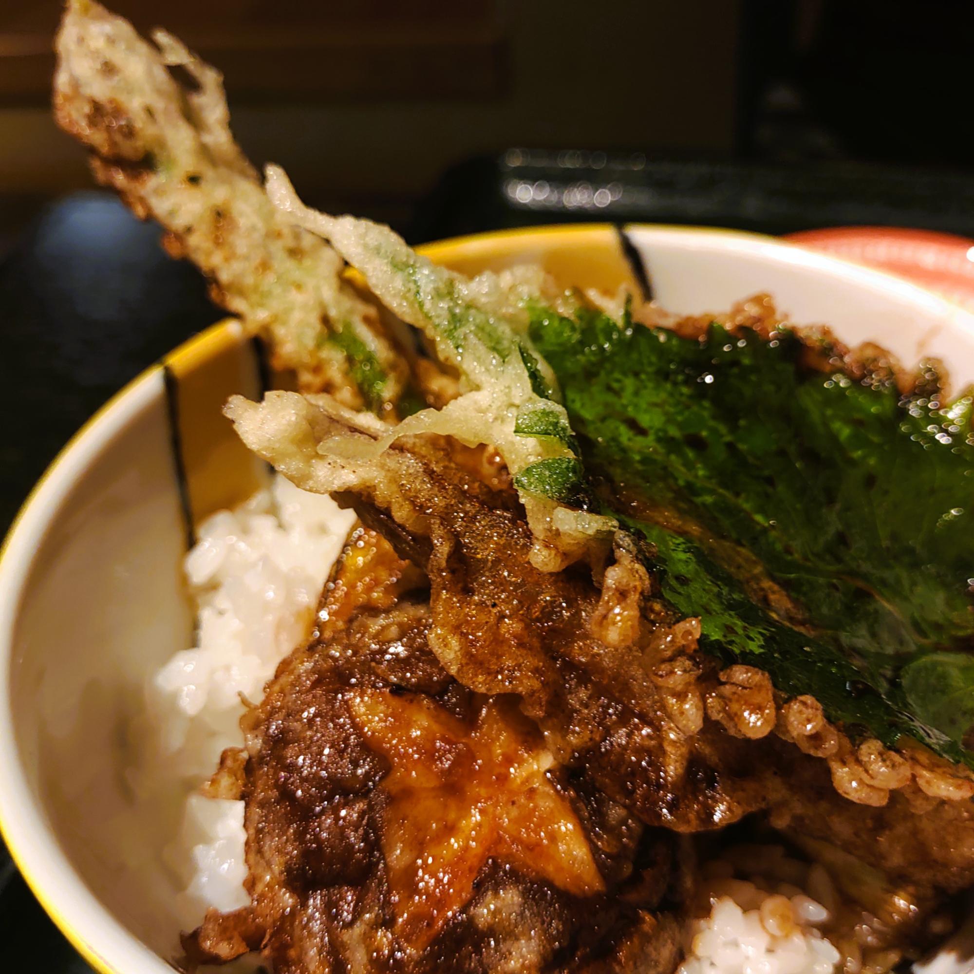 アスパラそびえるミニ天丼