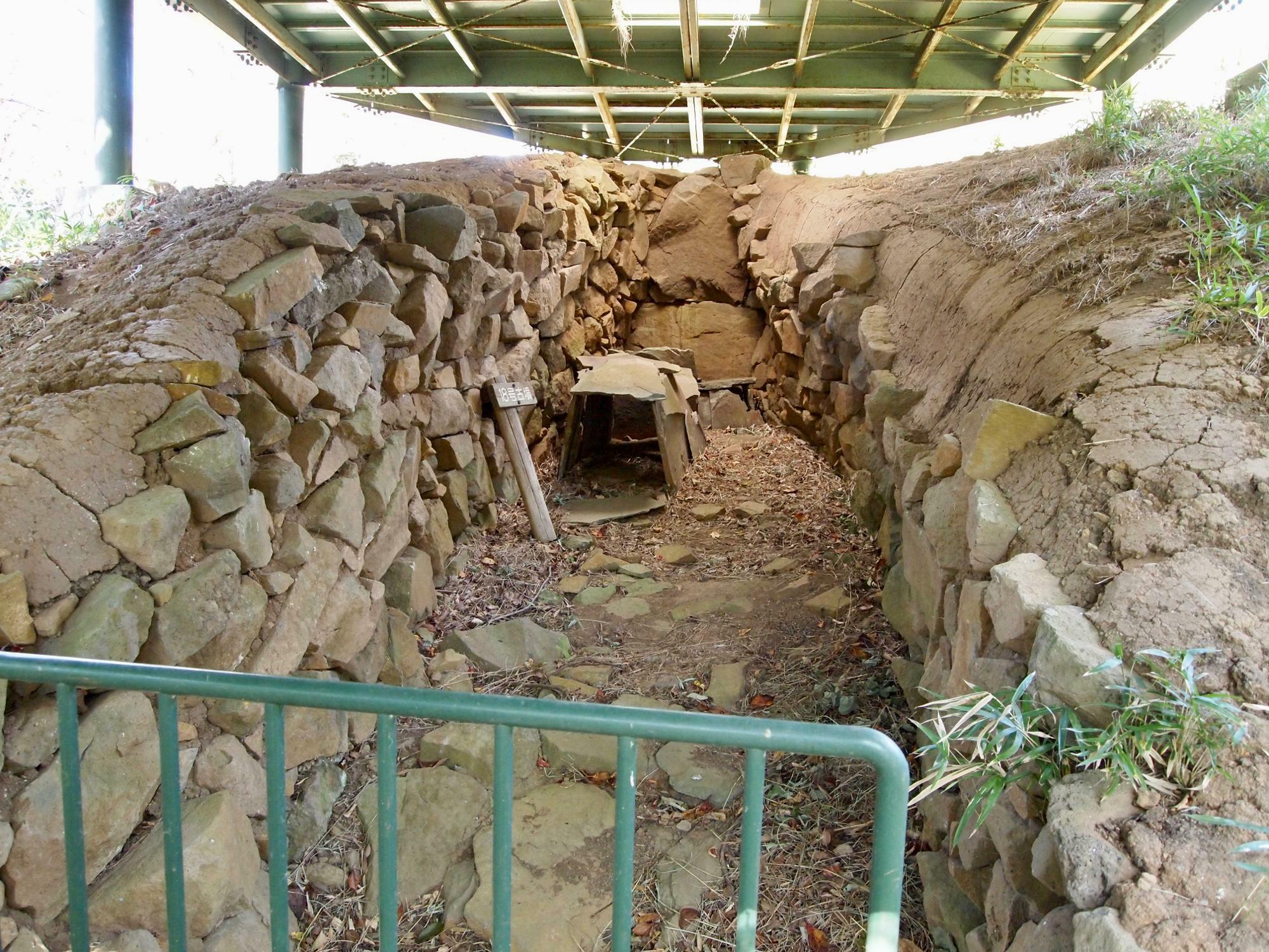 18号古墳の横穴式石室