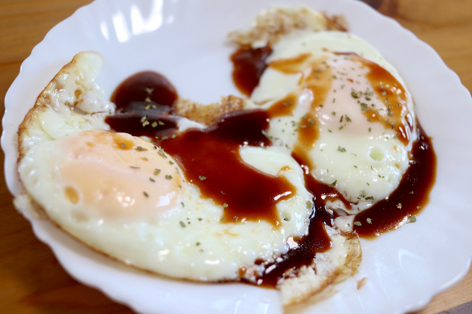 目玉焼きにかけて