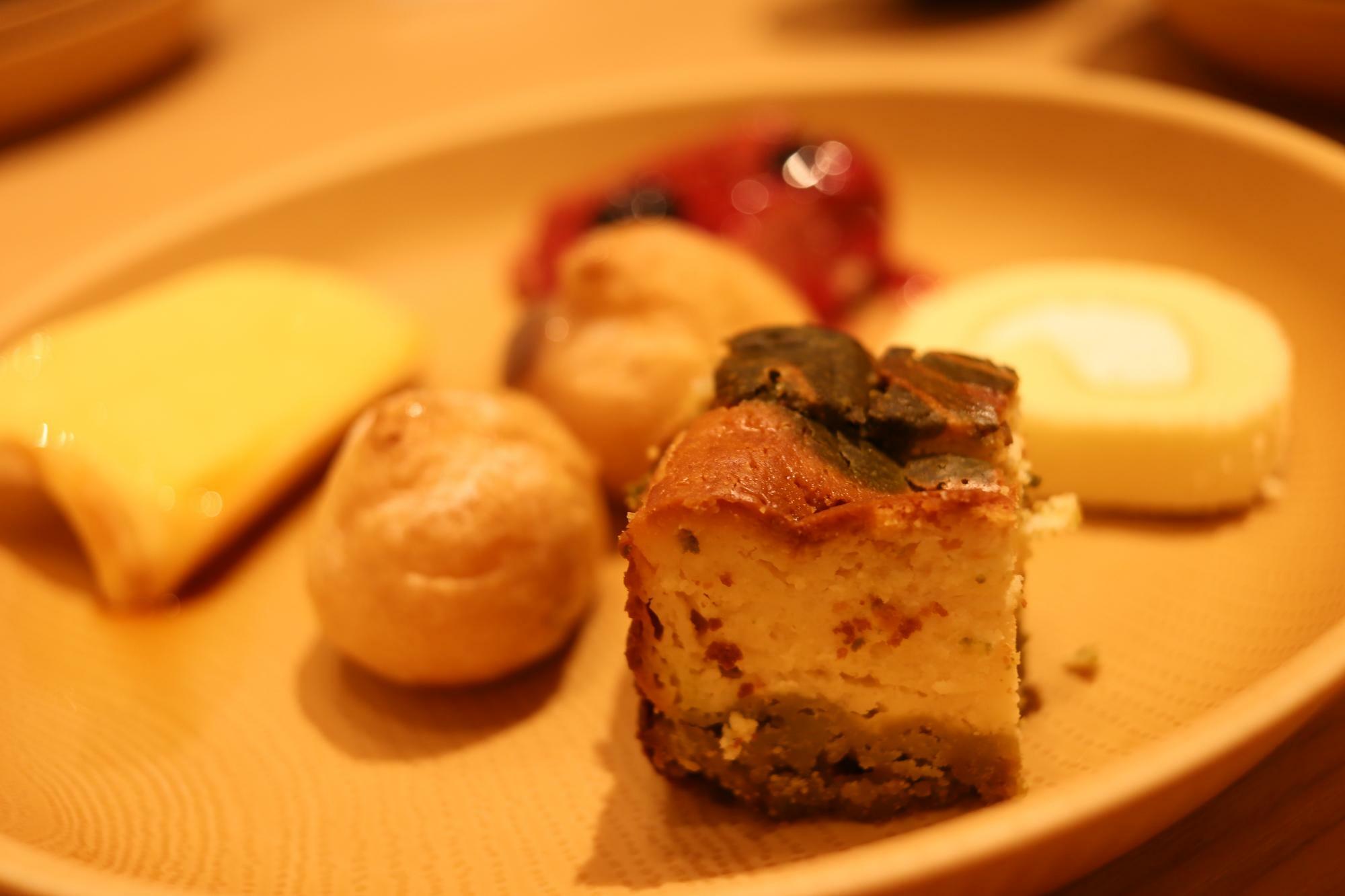 「静岡抹茶のマーブルチーズケーキ」などスイーツも豊富でした