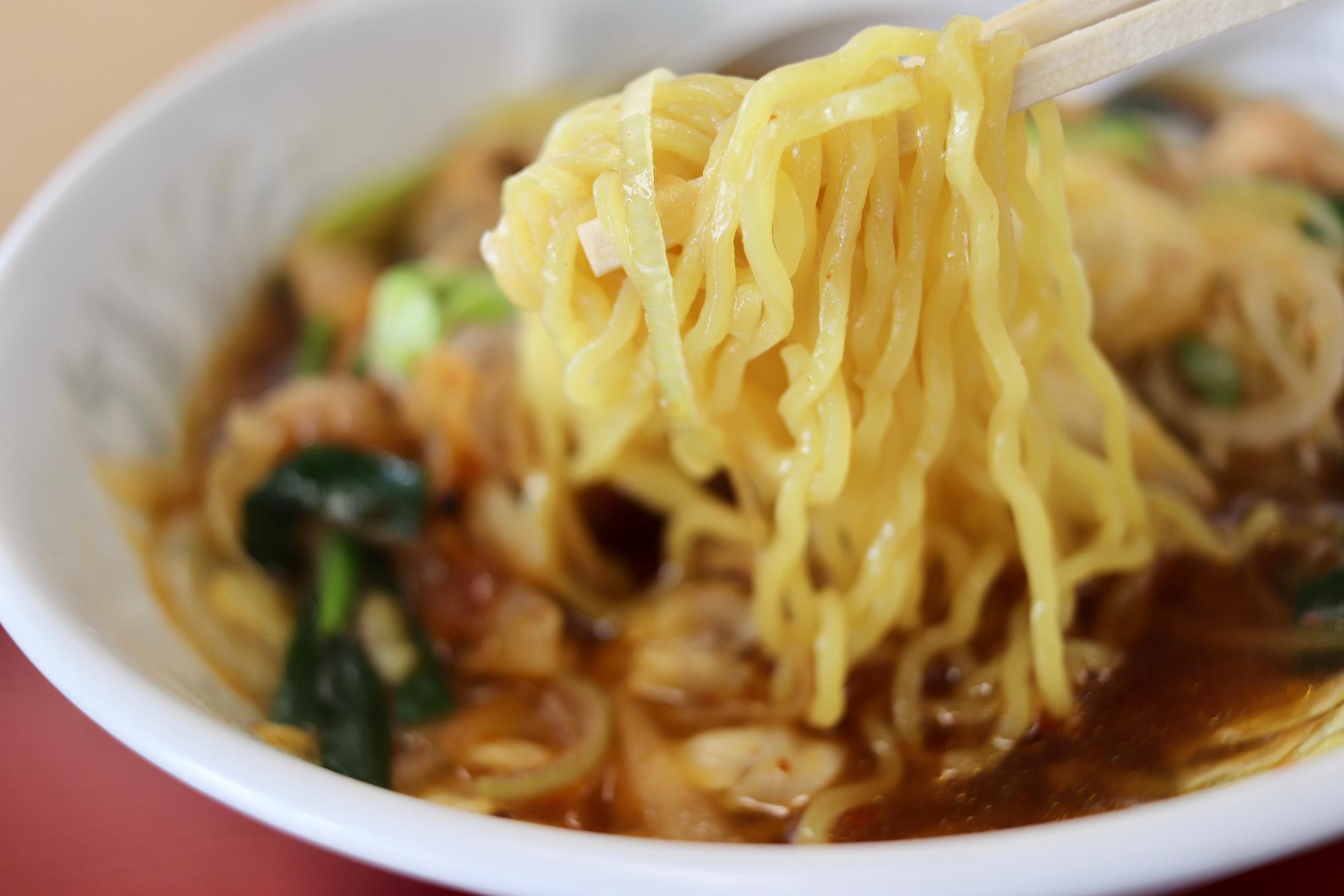 麺の量もたっぷりで食べごたえ満点