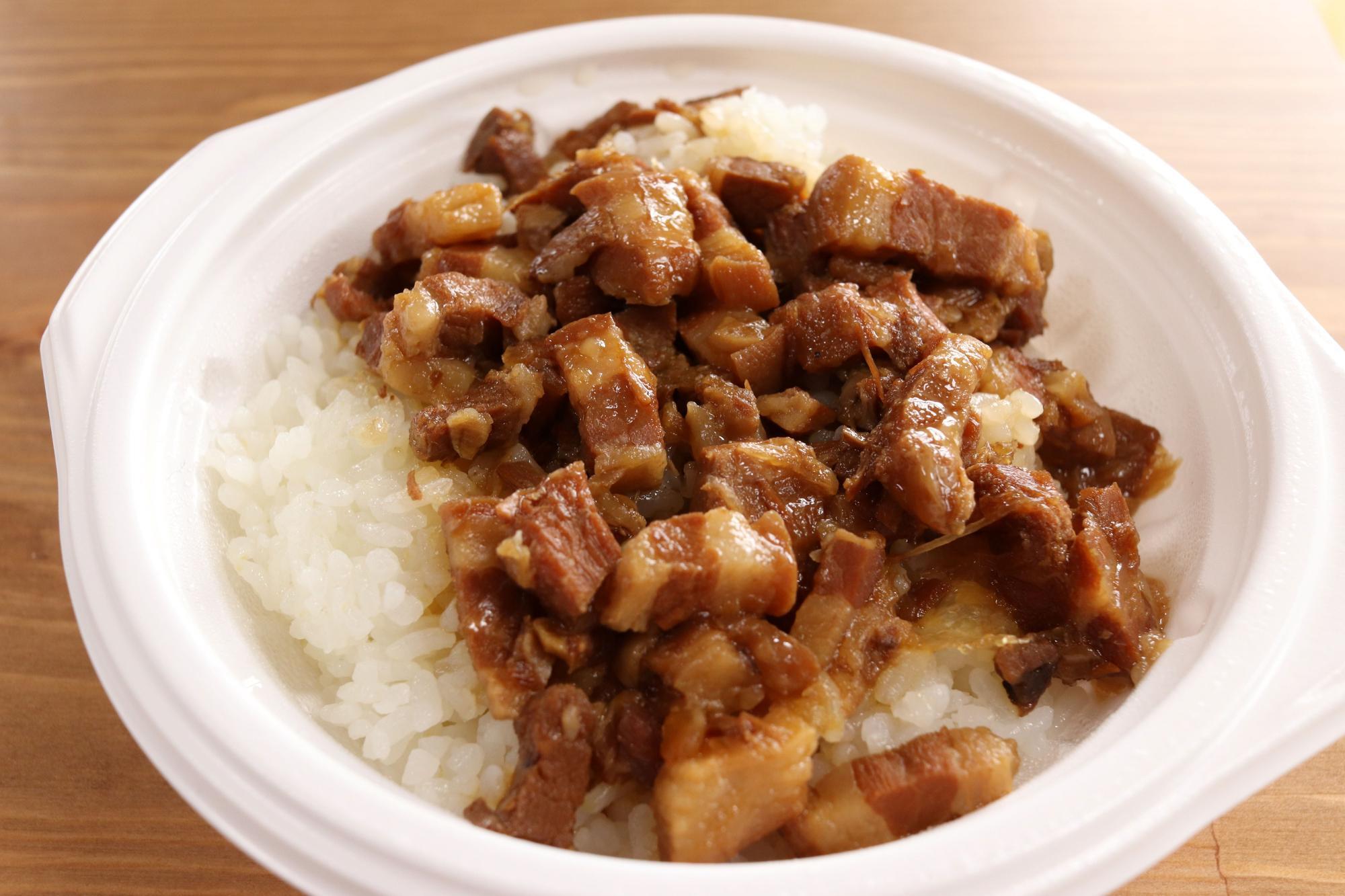 以前食べた「華味」さんの魯肉飯