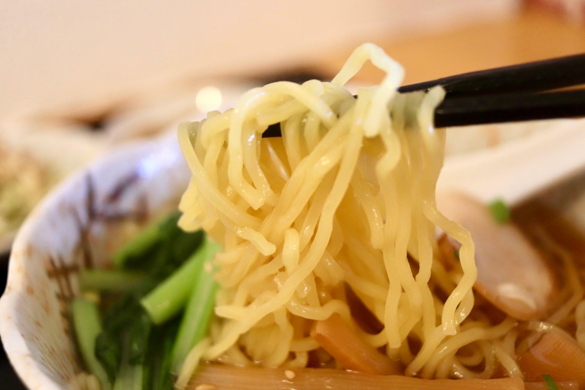 すっきりスープにもちもち麺がよく合います