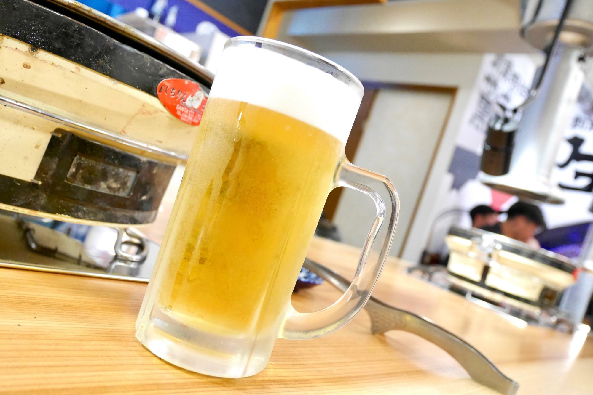 オープン記念セールの「生ビール中」99円＋税（通常290円＋税）
