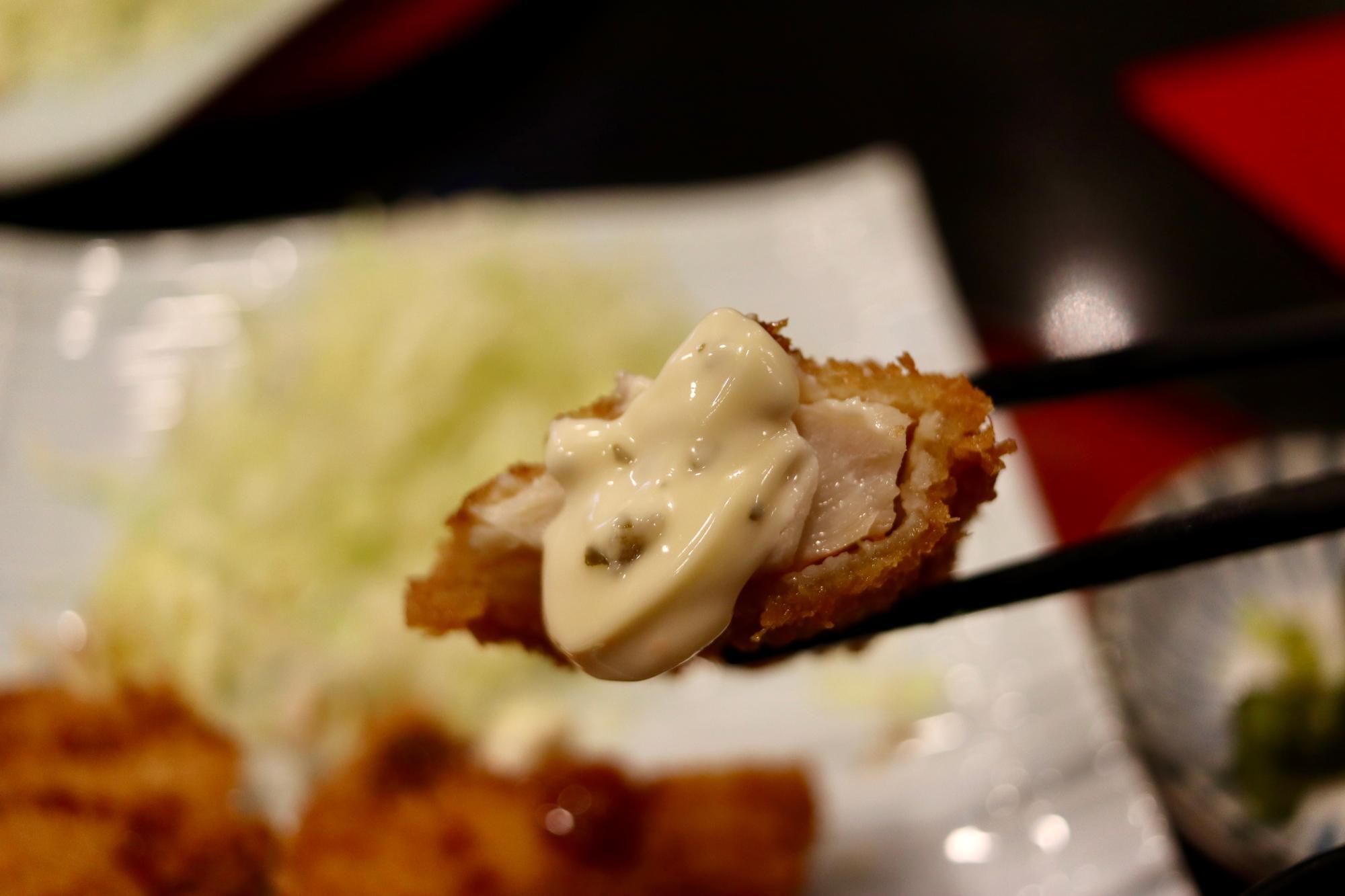 みっちり肉厚のマグロフライに大満足