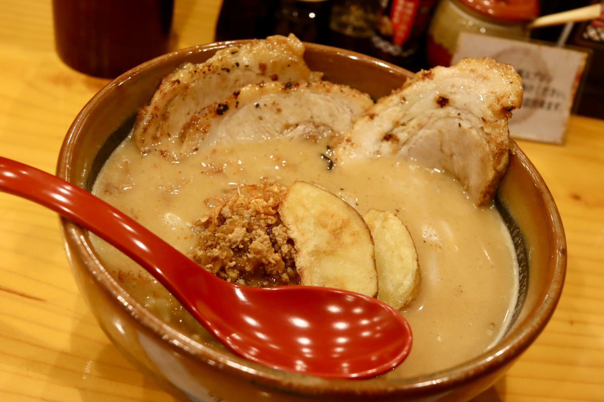 北海道味噌「味噌漬け炙りチャーシュー麺」1,364円税込