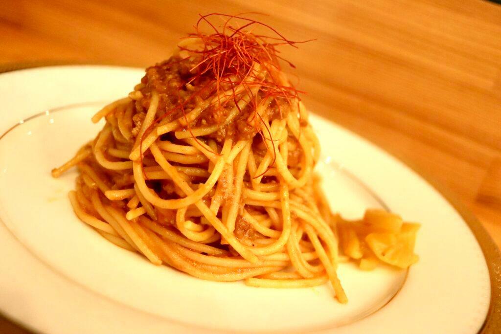 「ヨルcafe」で食べた「ミートソースパスタ」