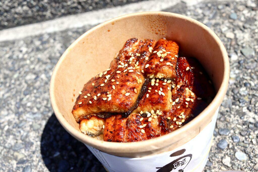 以前いただいた「うなカップ丼」