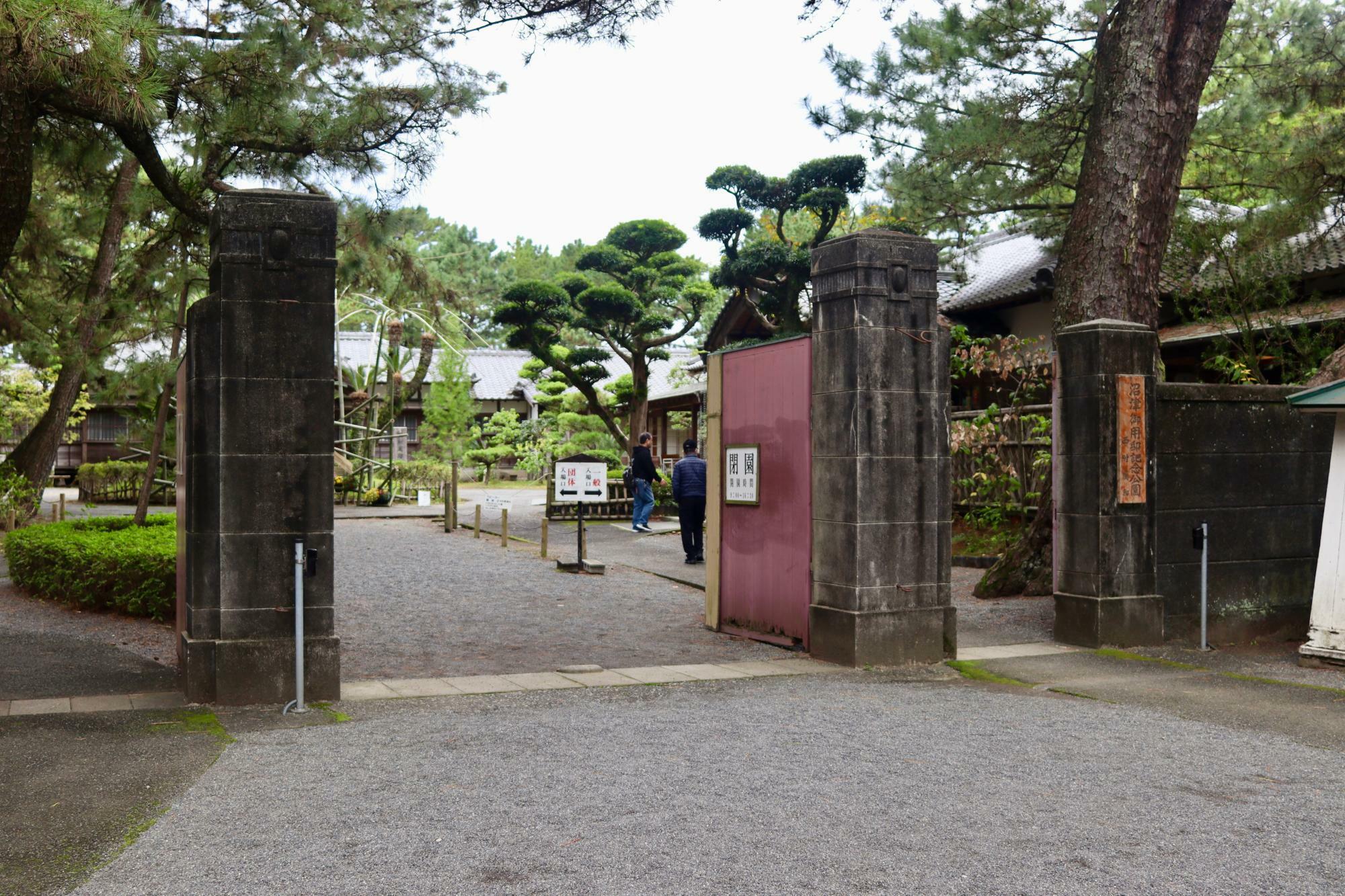 作中で「明翠殿」のモデルになった「沼津御用邸記念公園」