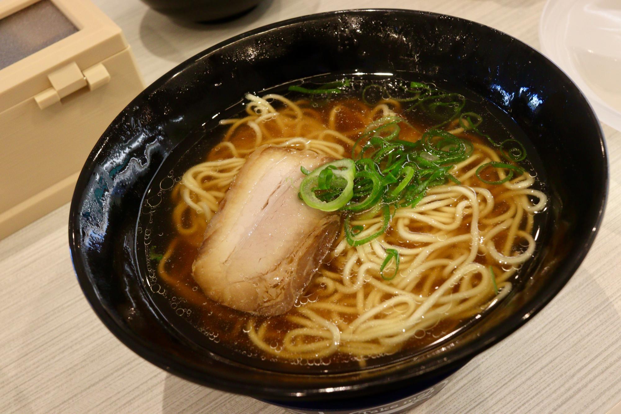 「朝ラーメン（醤油）」300円＋税