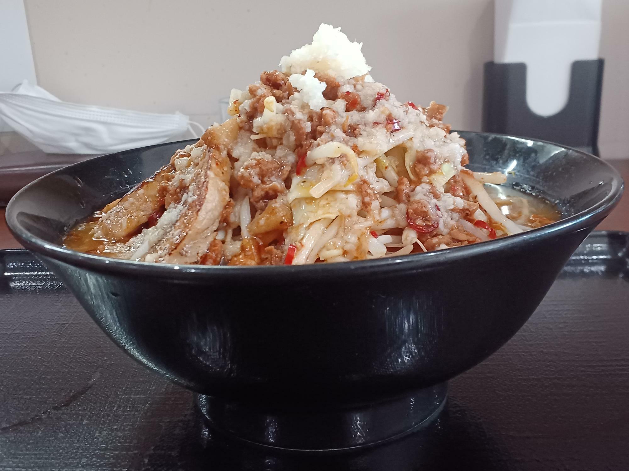 ボリューム満点の台湾ラーメン