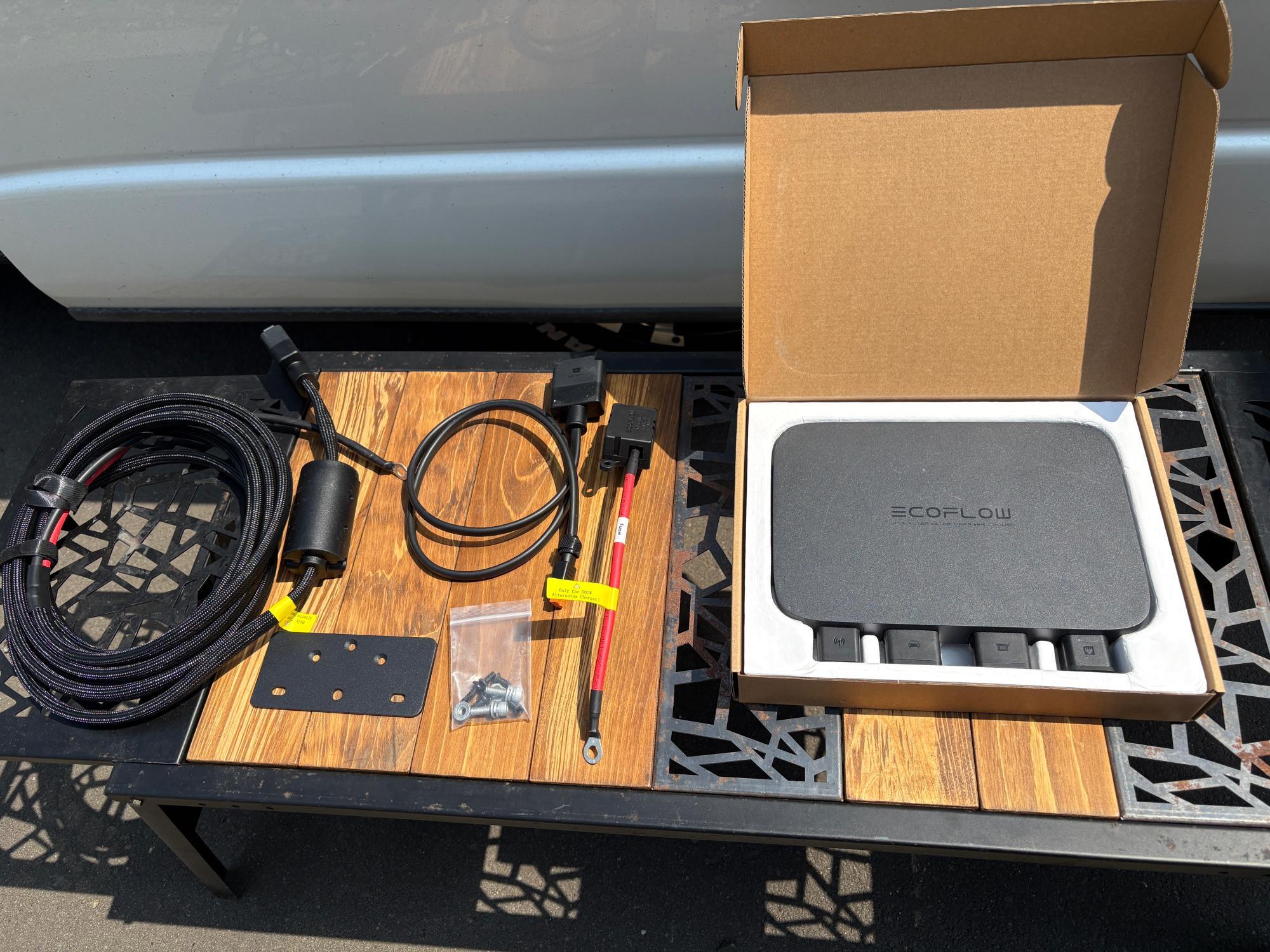 EcoFlow 500W オルタネーターチャージャー Amazon.co.jp: EcoFlow 500W Alternator Charger オルタネーター