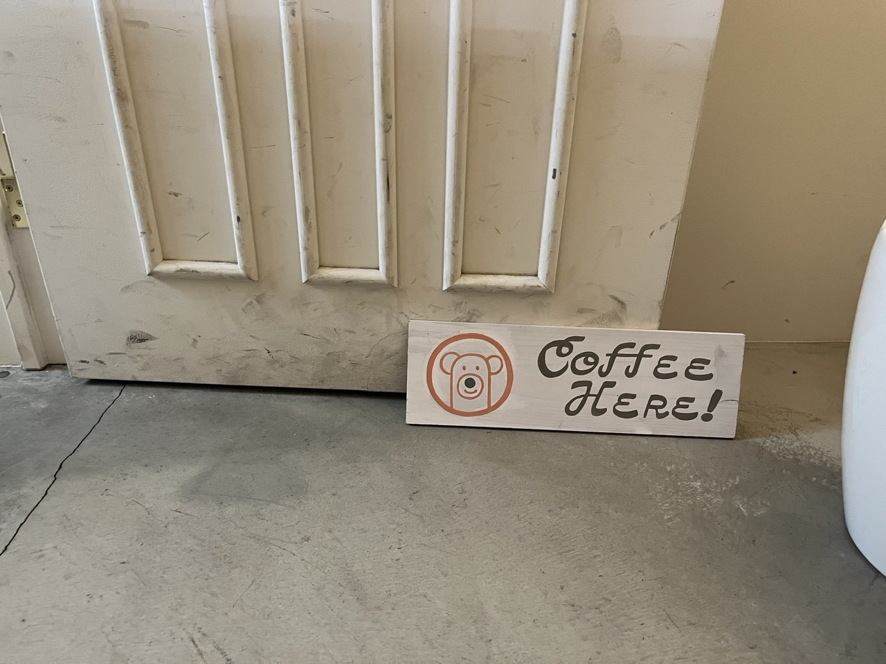 COFFEE HERE！の入り口