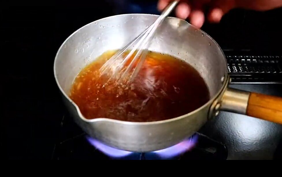 スープを沸騰させる