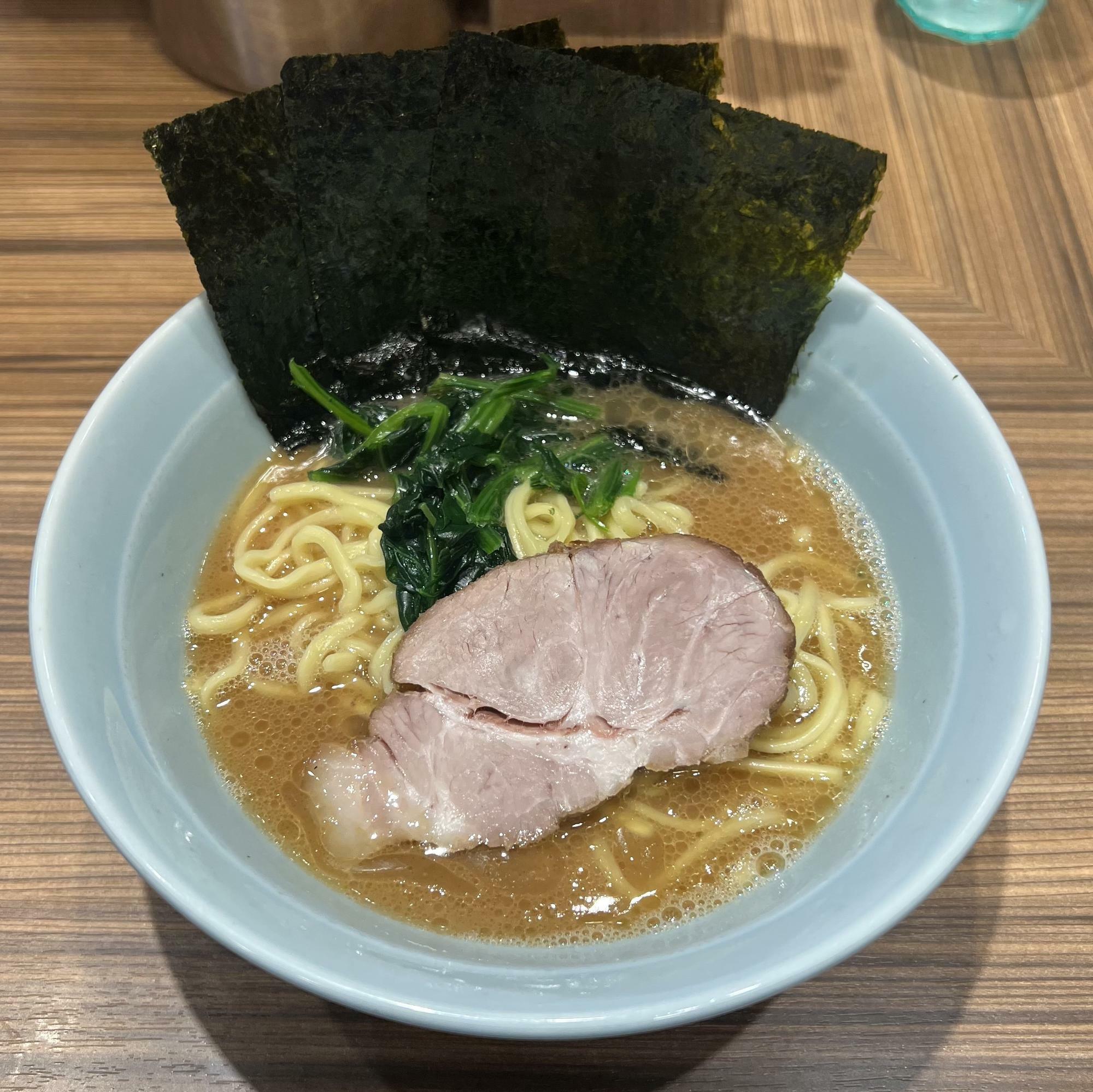 ラーメン並　８００円