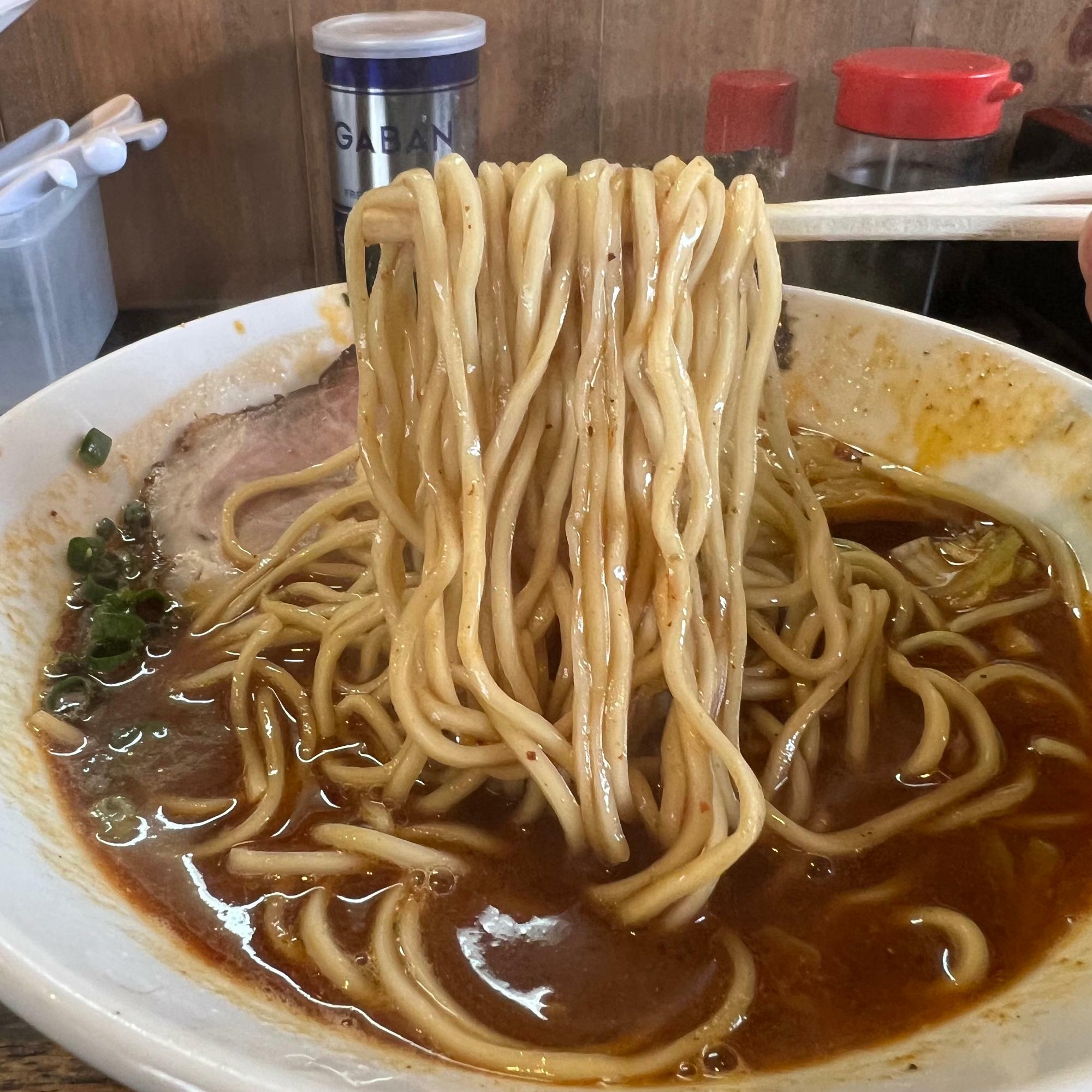 麺量は１５０ｇだそうです。個人的には麺カタメがおススメです。