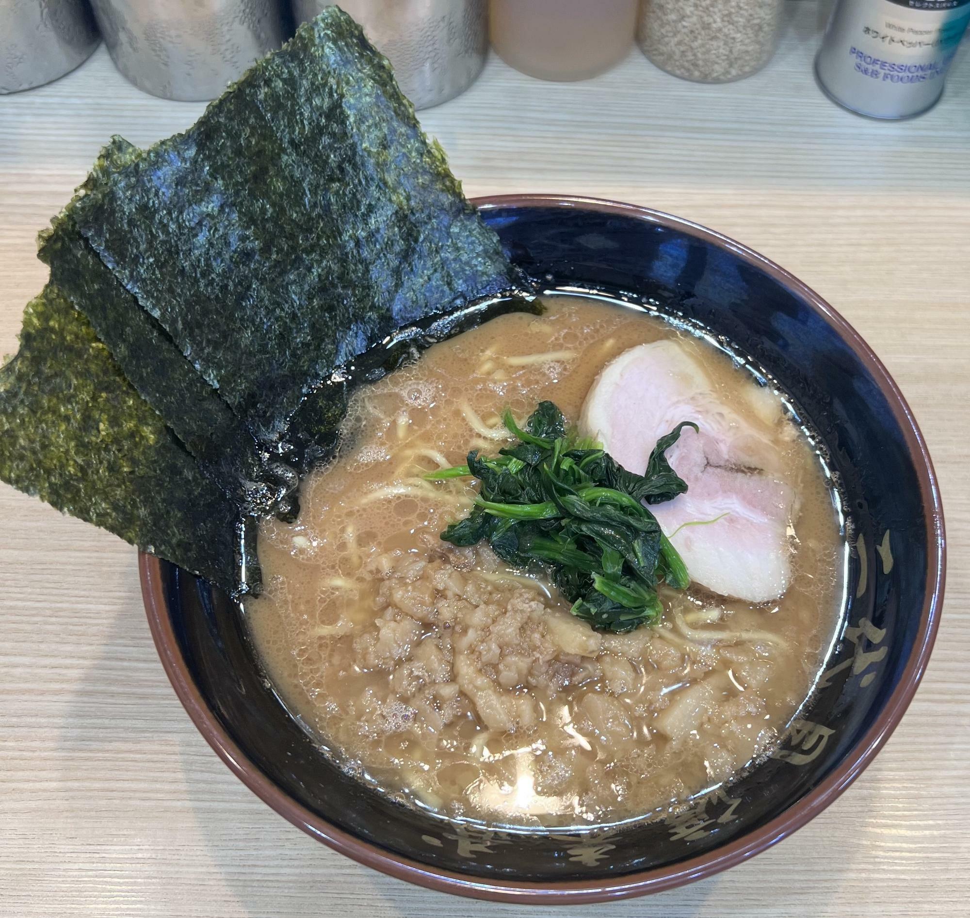 ラーメン並800円　味付背脂100円