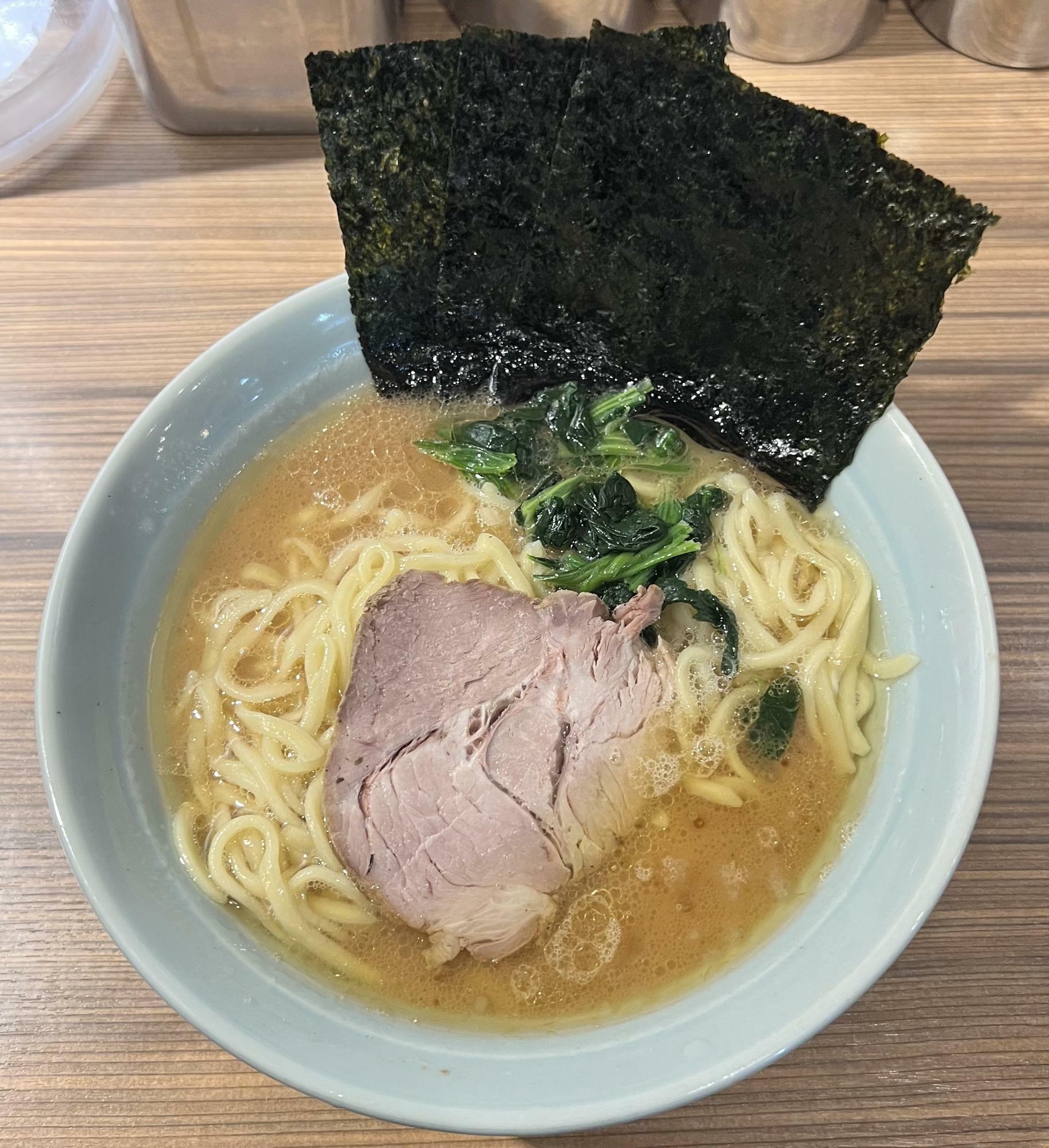 ラーメン並800円