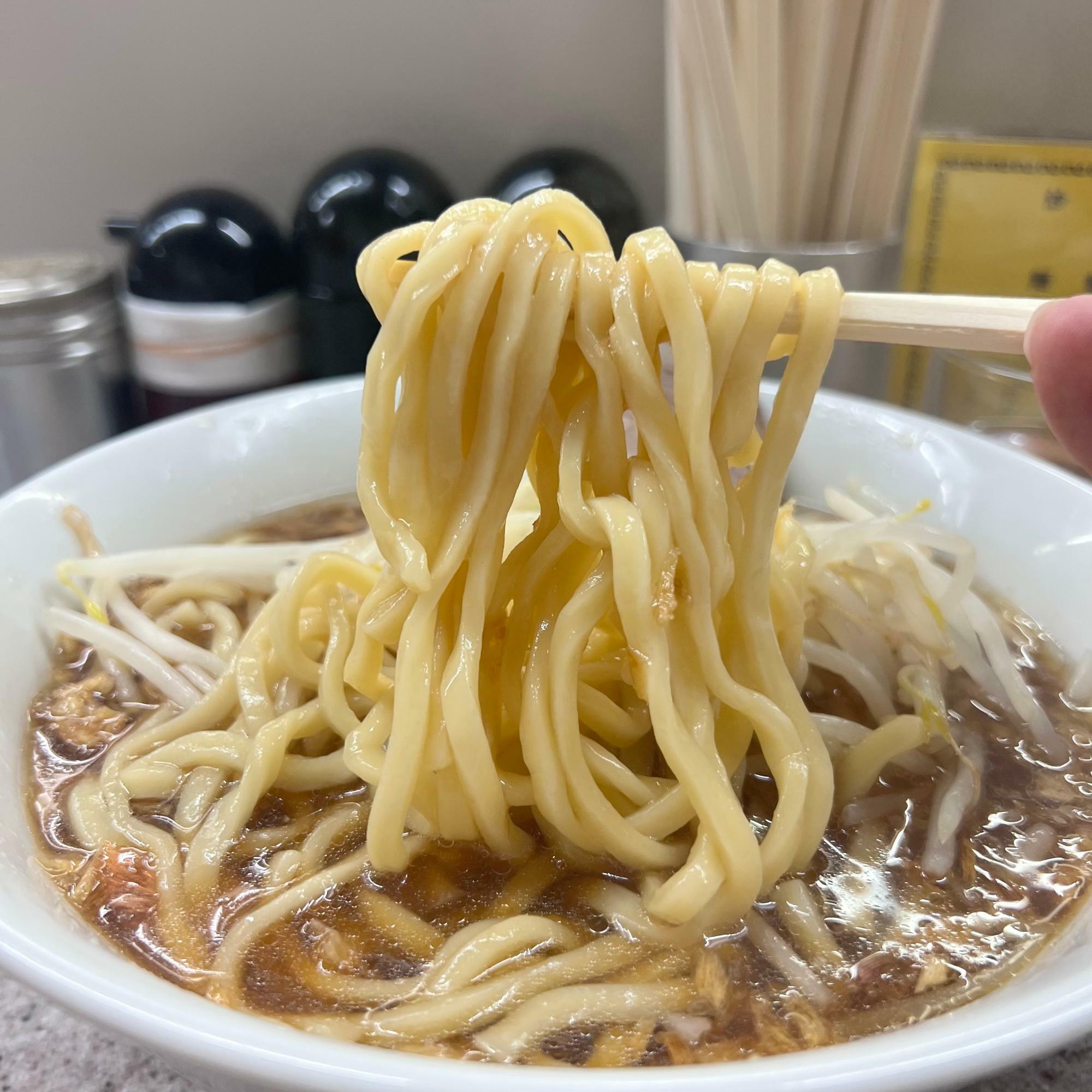 全体のビジュアルは変わっていませんでしたが、麺がかなり変わっていました！