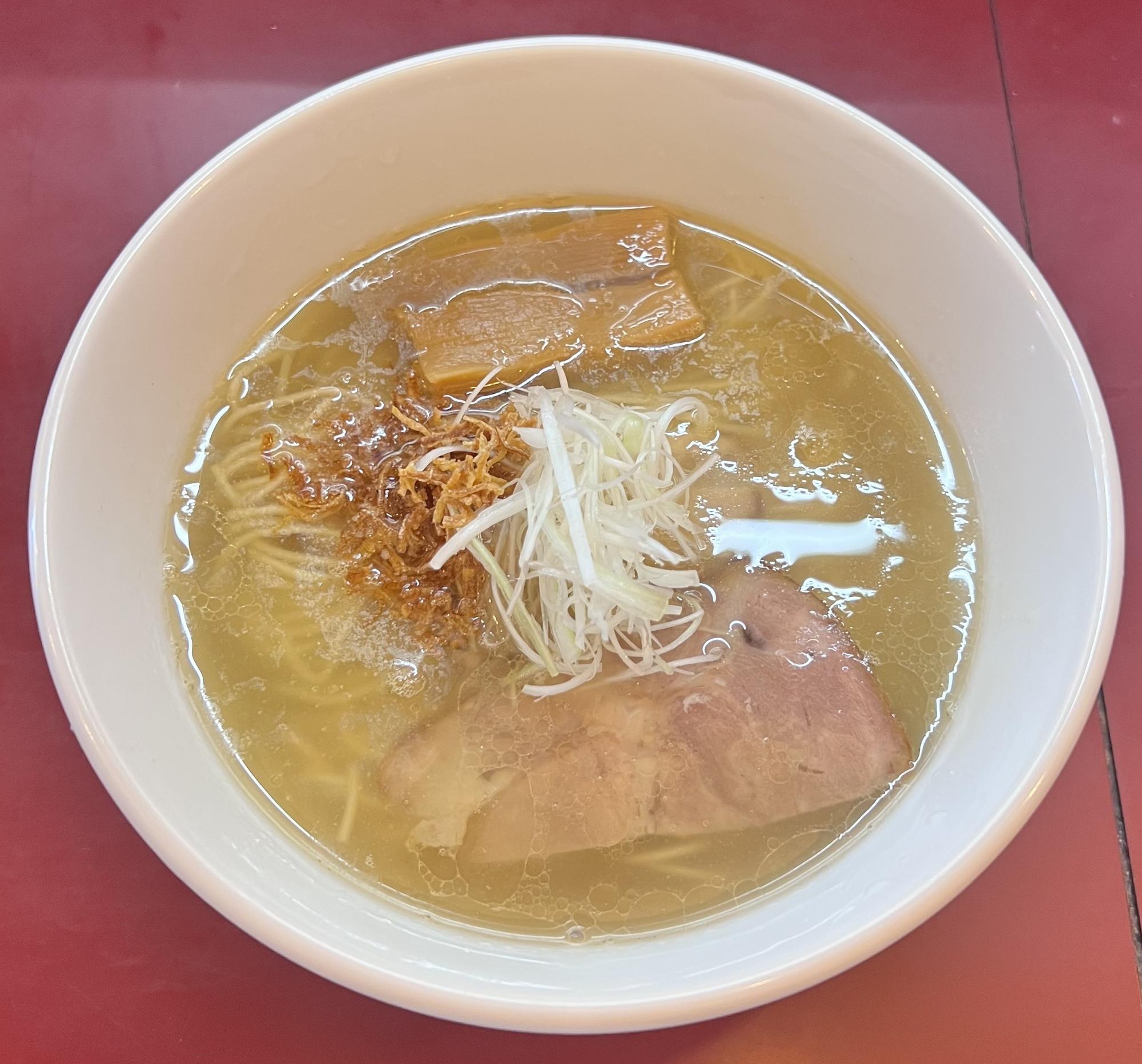 らぁ麺塩 900円