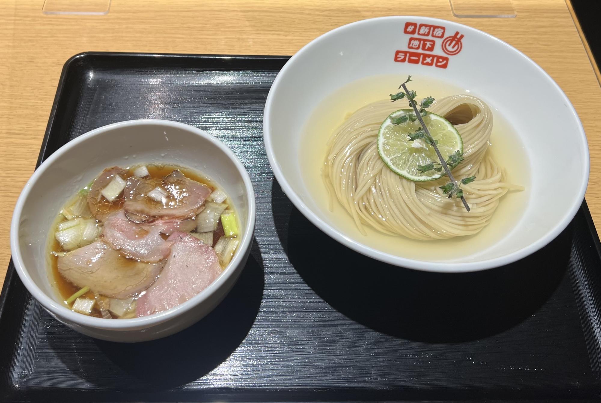 昆布水のつけ麺醤油