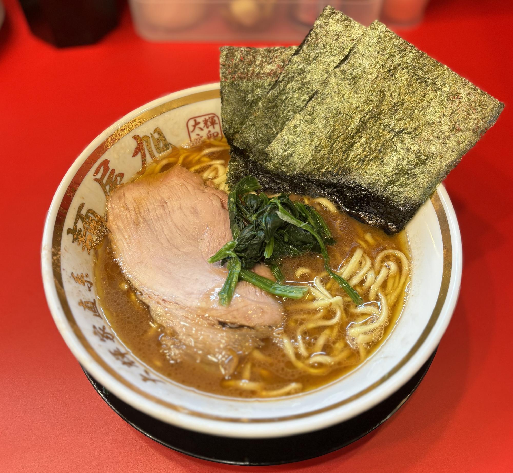 ラーメン中　950円